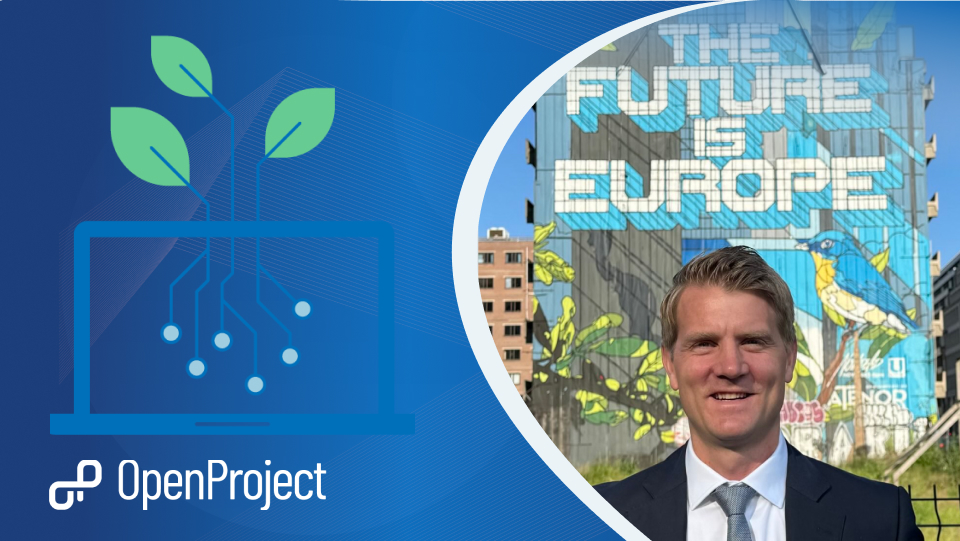 Niels Lindenthal, CEO of OpenProject, in front of a building with “The future is Europe” written on it, together with a symbol for open source