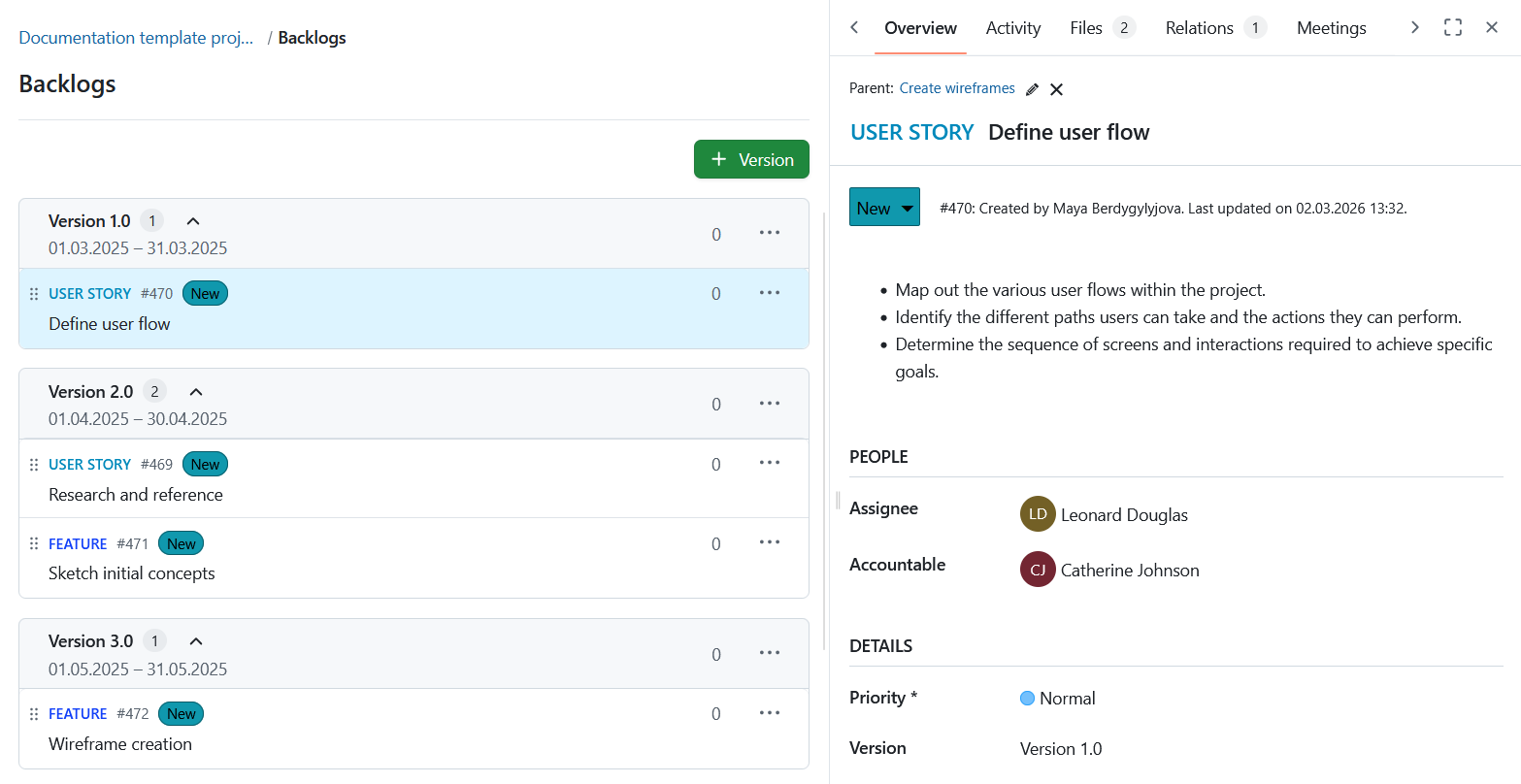 Módulo de Backlogs do OpenProject mostrando um backlog organizado por versões com pacotes de trabalho listados à esquerda e os detalhes do pacote de trabalho exibidos num ecrã dividido à direita.
