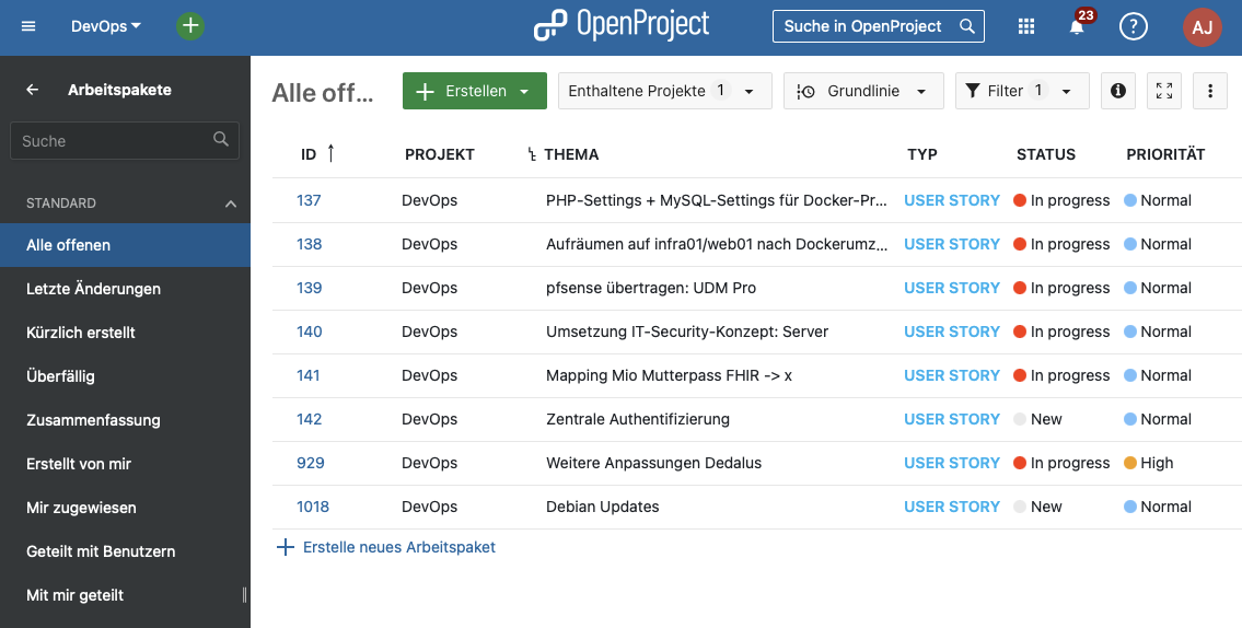 Screenshot einer Arbeitspaket-Tabelle in OpenProject, die 8 Themen in einem DevOps-Projekt zeigt